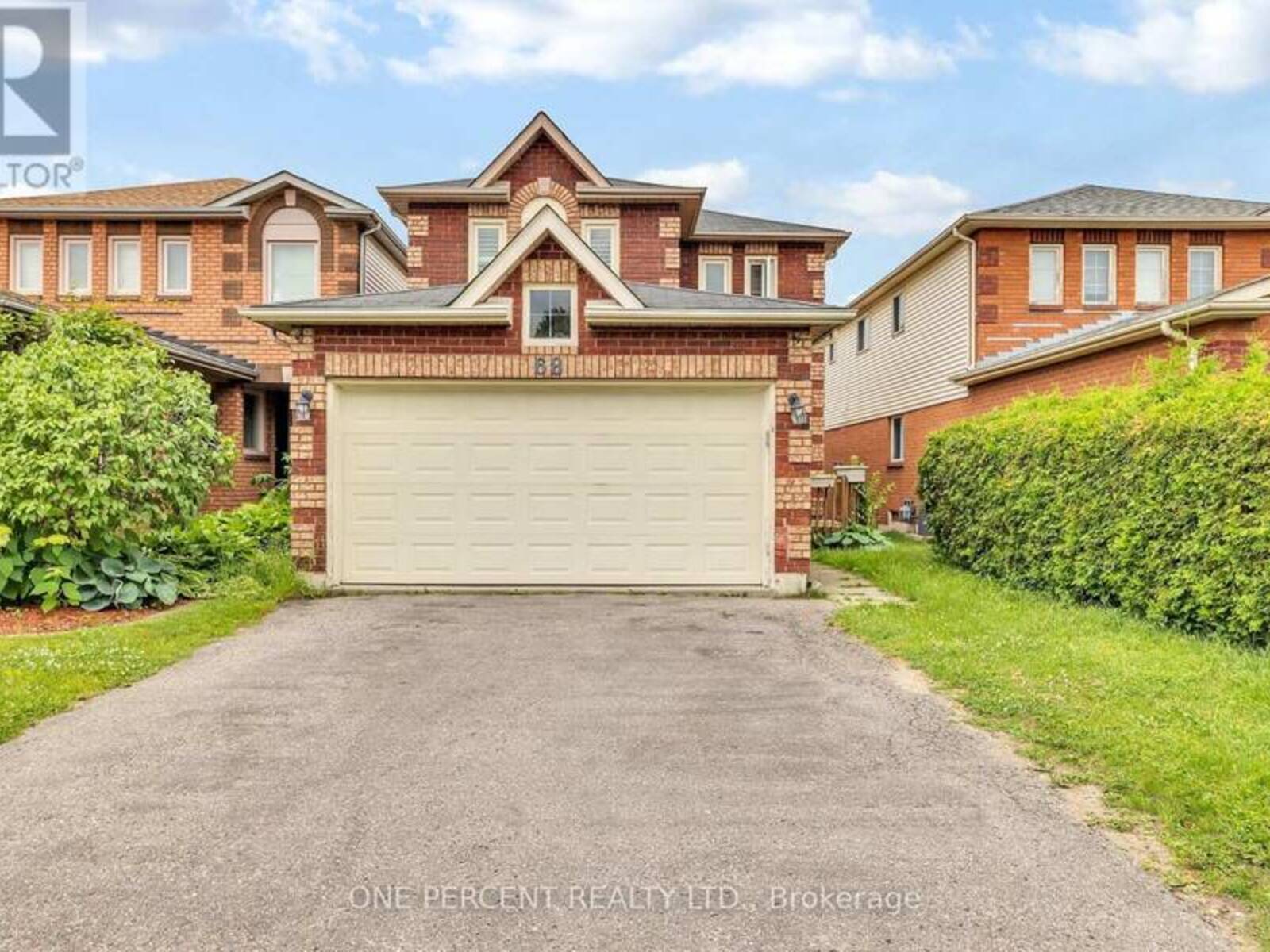 68 OKE ROAD, Clarington, Ontario L1E 2V1