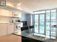 331 - 21 ICEBOAT TERRACE | Toronto Ontario | Slide Image Nine