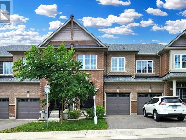 135 KNOTT END CRESCENT Newmarket Ontario, L3Y 0E4