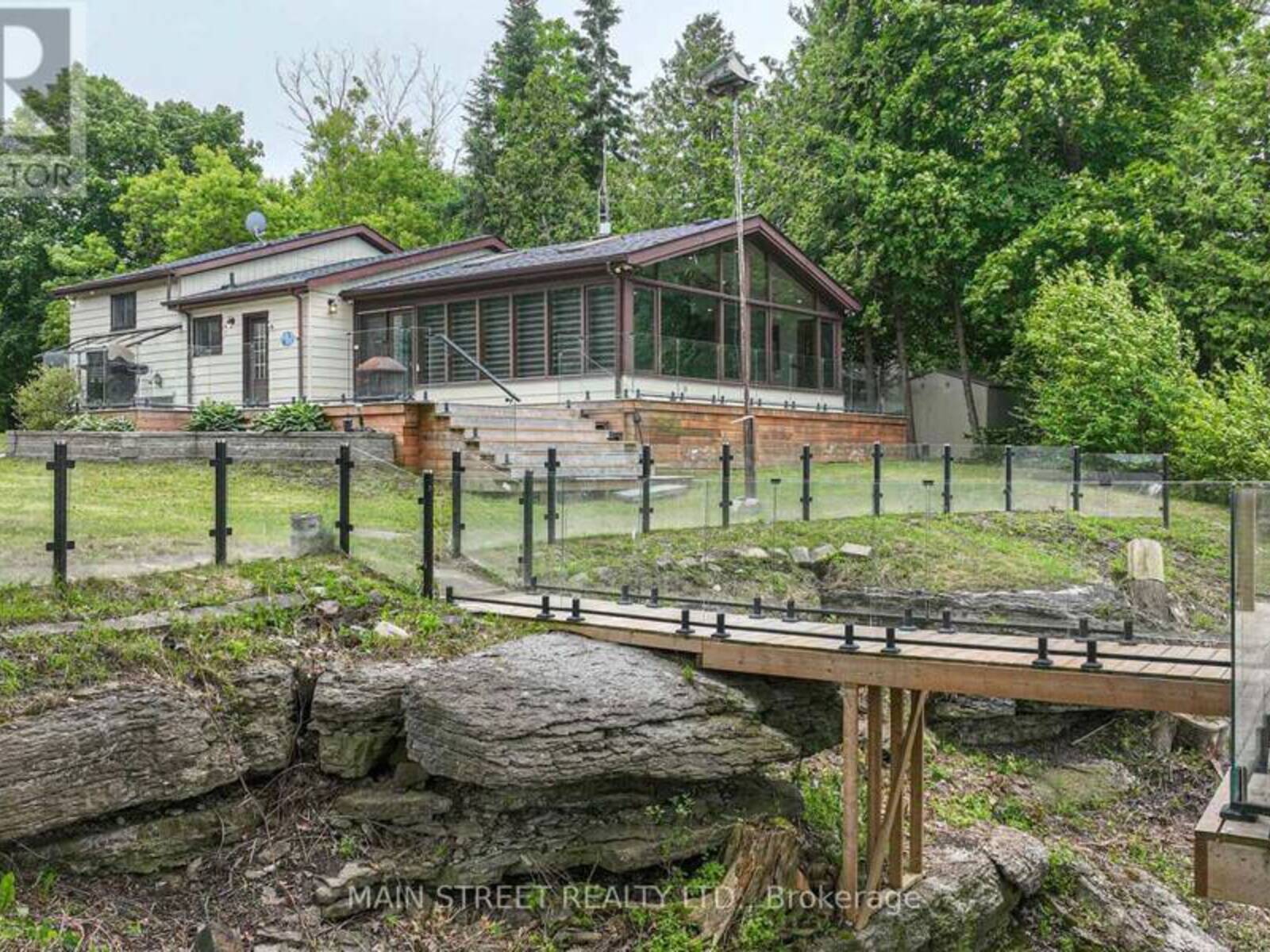 61 CAMPBELL BEACH ROAD, Kawartha Lakes, Ontario L0K 1B0