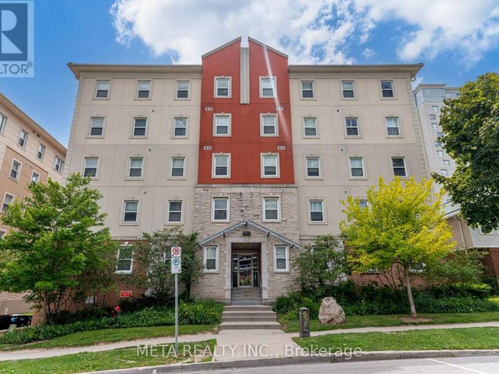 204 - 253 LESTER STREET, Waterloo, Ontario N2L 3W6