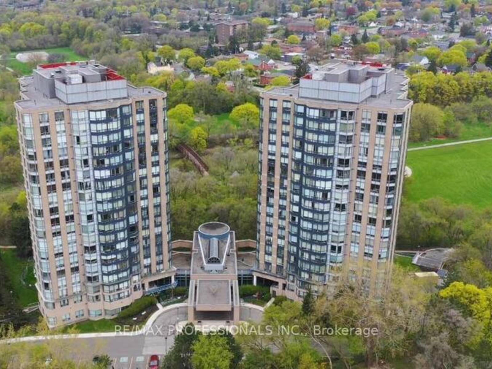 1010 - 3 HICKORY TREE ROAD, Toronto , Ontario M9N 3W5