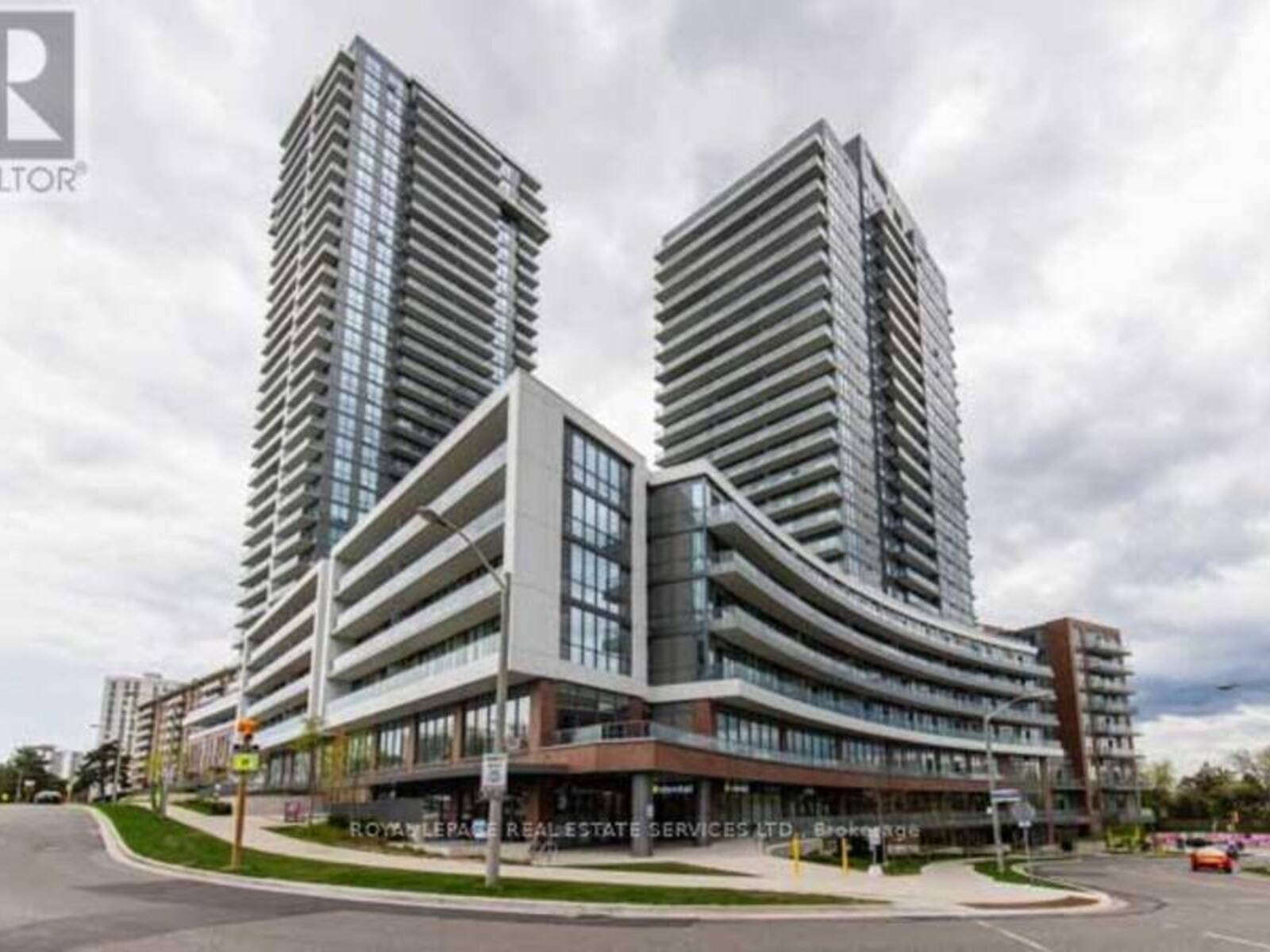 318 - 38 FOREST MANOR ROAD, Toronto, Ontario M2J 1M1