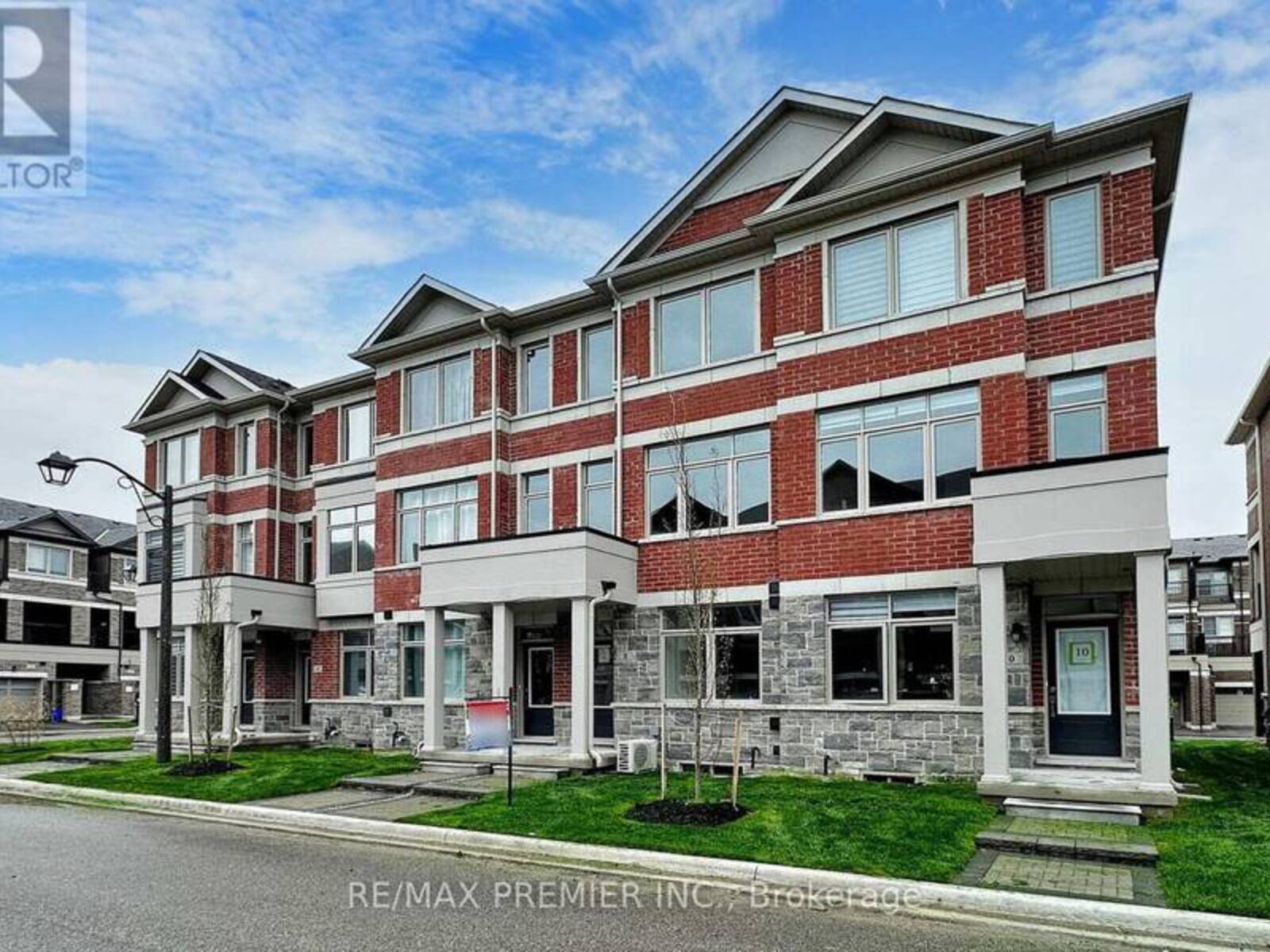 8 SISSONS WAY, Markham, Ontario L6B 1R2