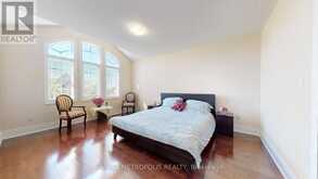 8 HERITAGE WOODS MANOR | Markham Ontario | Slide Image Thirty-three