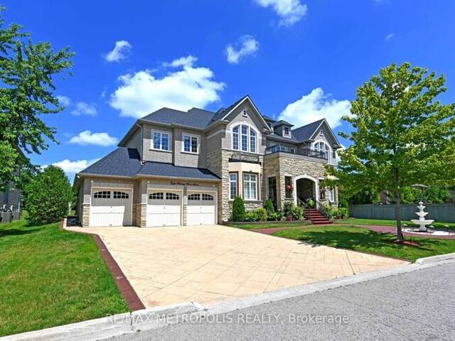 8 HERITAGE WOODS MANOR Markham Ontario, L6C 3H1