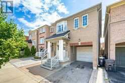 7 VIA CASSIA DRIVE | Toronto Ontario | Slide Image Two