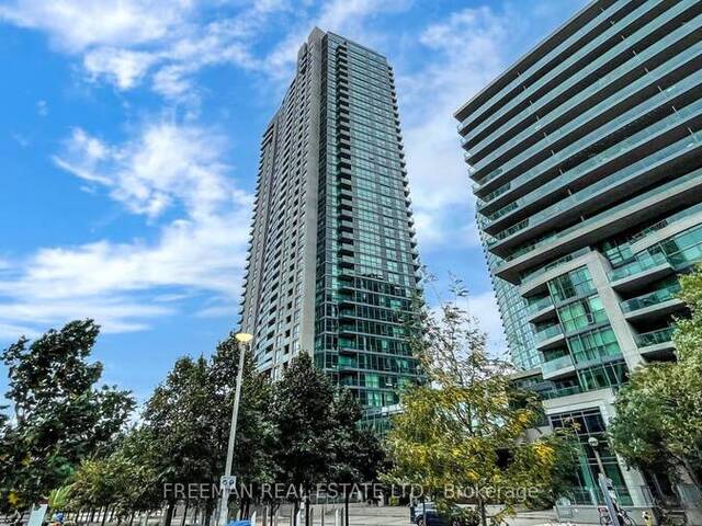 417 - 215 FORT YORK BOULEVARD Toronto Ontario, M5V 4A2