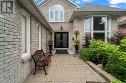 123 CORNER RIDGE ROAD | Aurora Ontario | Slide Image Nine