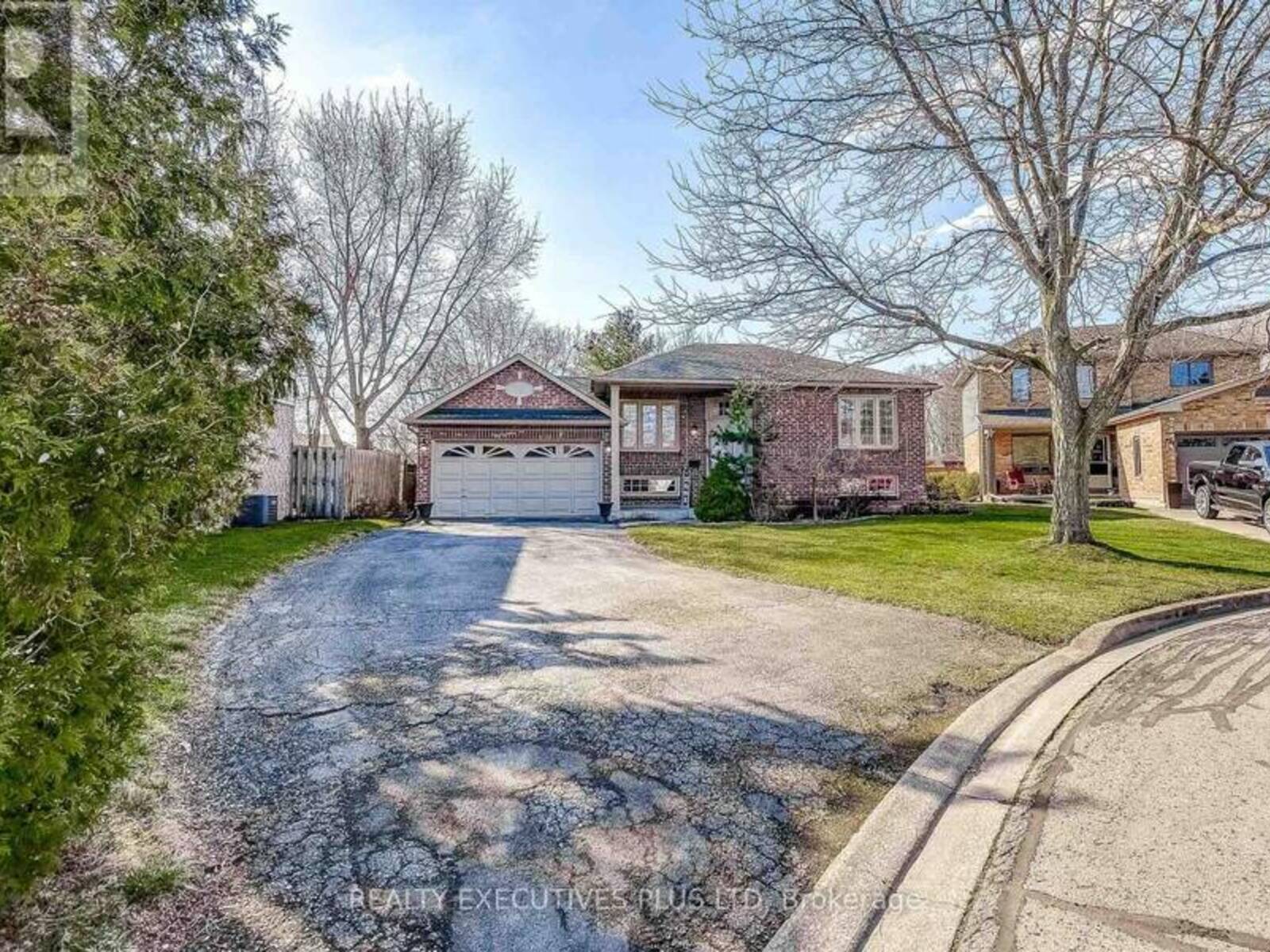 107 MADISON COURT W, Welland, Ontario L3C 7G1