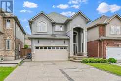 190 BELLAGIO AVENUE | Hamilton Ontario | Slide Image Three