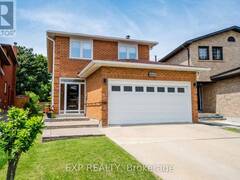 1666 SHALE OAK MEWS S Mississauga Ontario, L4W 2L8