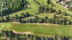 1 VERN ROBERTSON GATE | Uxbridge Ontario | Slide Image Twenty-seven