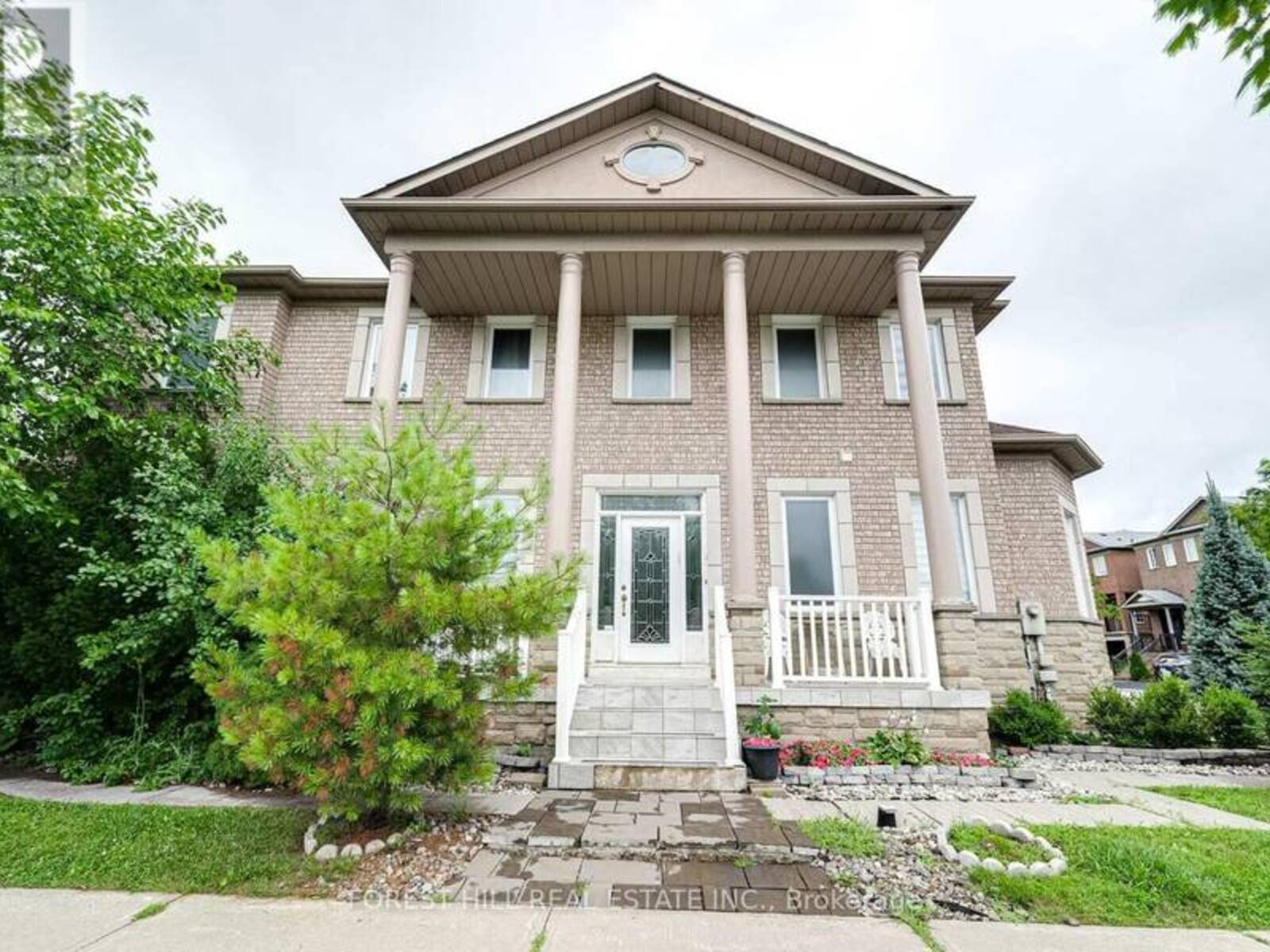 2 REINDEER CRESCENT, Vaughan, Ontario L4H 2E9