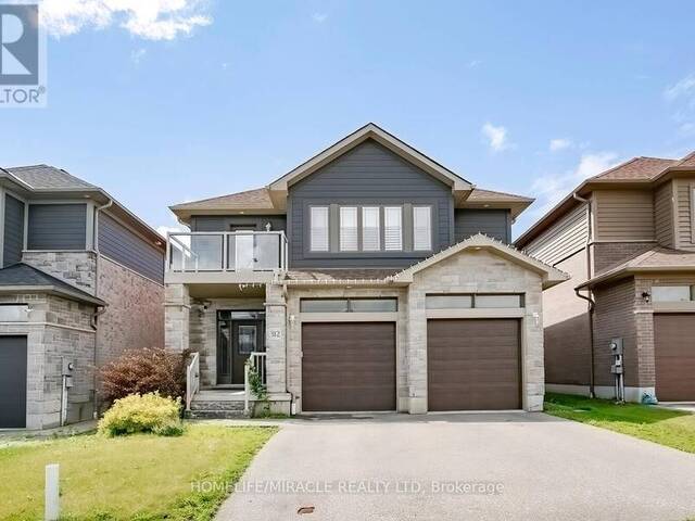 312 CARRIAGE WAY Waterloo Ontario, N2K 0C2