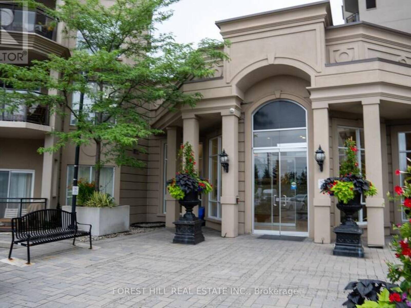 503 - 8 MAISON PARC COURT, Vaughan, Ontario L4J 9K5