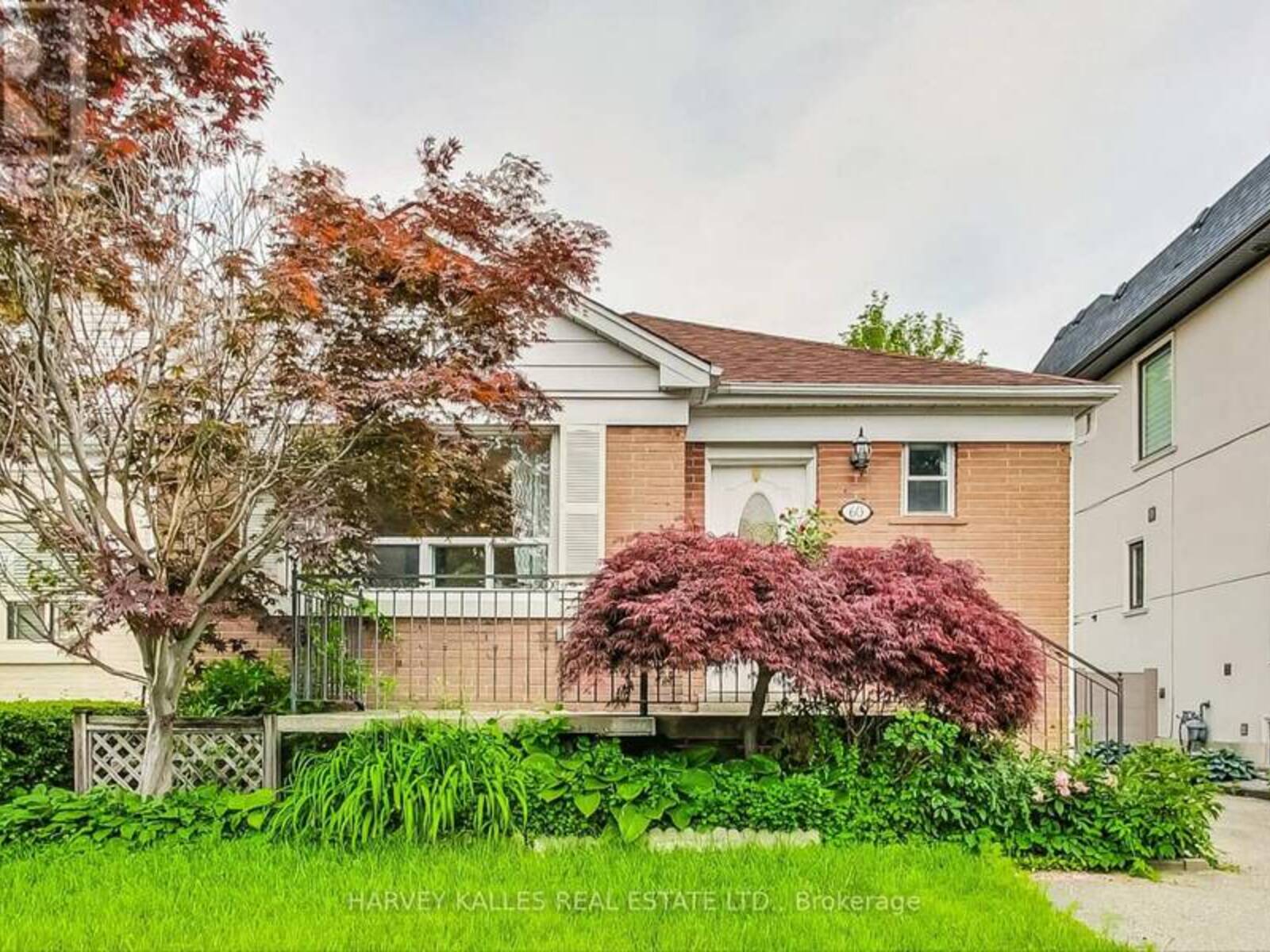 60 NEWTON DRIVE, Toronto, Ontario M2M 2M9