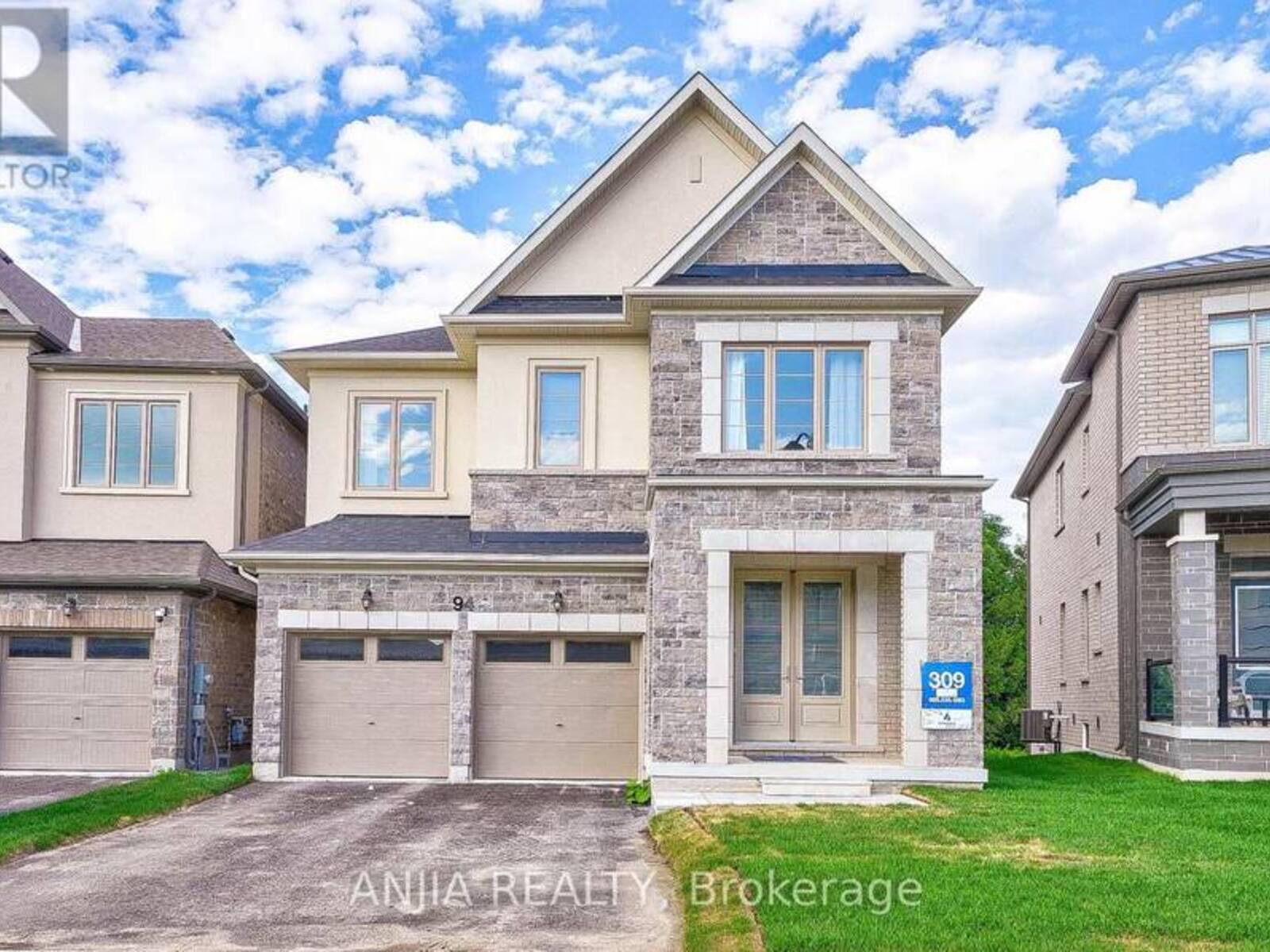 94 BOWLINE VISTA, East Gwillimbury, Ontario L9N 0W3