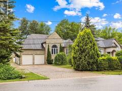 88 41ST STREET S Wasaga Beach Ontario, L9Z 1Z7