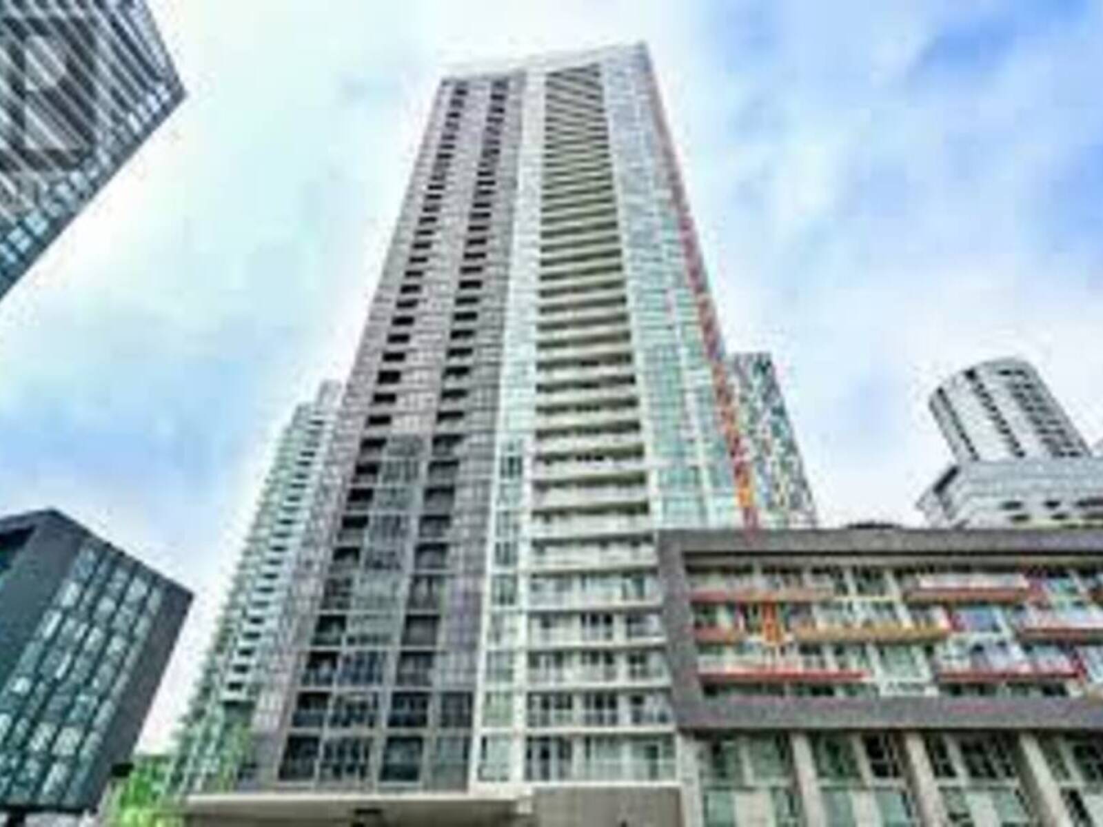 906 - 85 QUEENS WHARF ROAD, Toronto, Ontario M5V 0J9