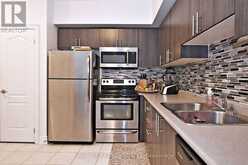 410 - 42 FERNDALE DRIVE S | Barrie Ontario | Slide Image Seventeen