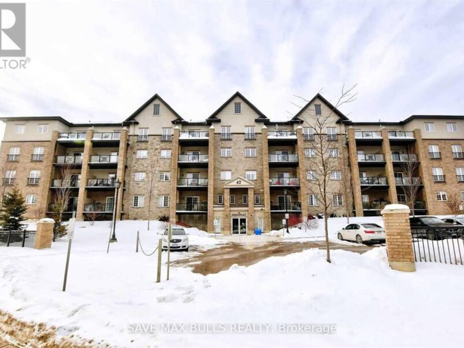 410 - 42 FERNDALE DRIVE S, Barrie, Ontario L4N 2M5