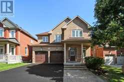 1061 WARBY TRAIL N | Newmarket Ontario | Slide Image Two