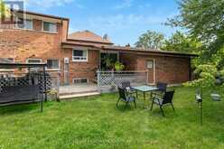 46 SUNNYWOOD CRESCENT | Richmond Hill Ontario | Slide Image Four