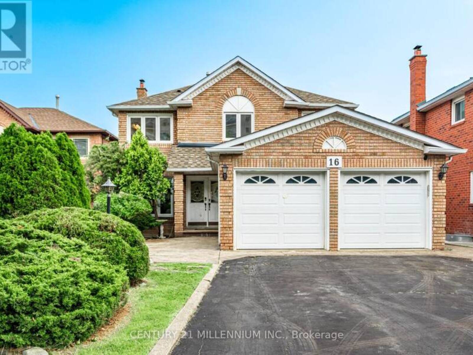 16 BROWNRIDGE COURT, Brampton , Ontario L6W 4L5