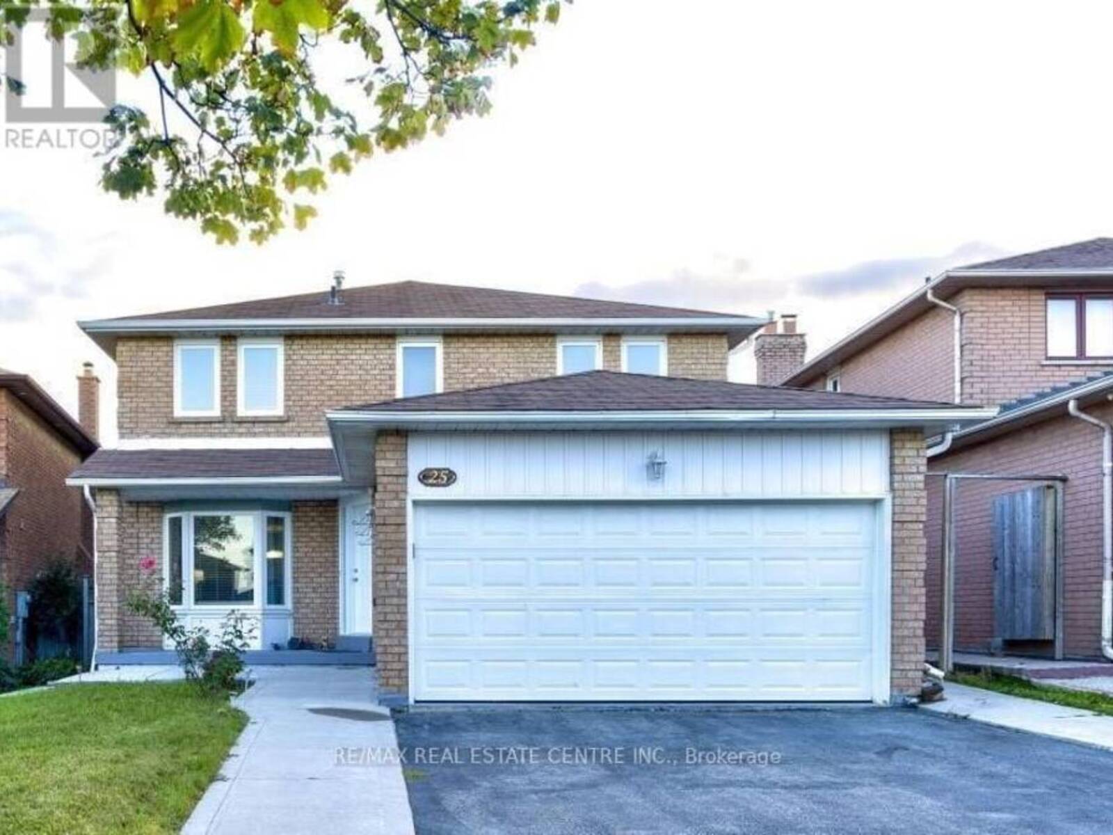 25 OAKLEA BOULEVARD, Brampton, Ontario L6Y 4H7