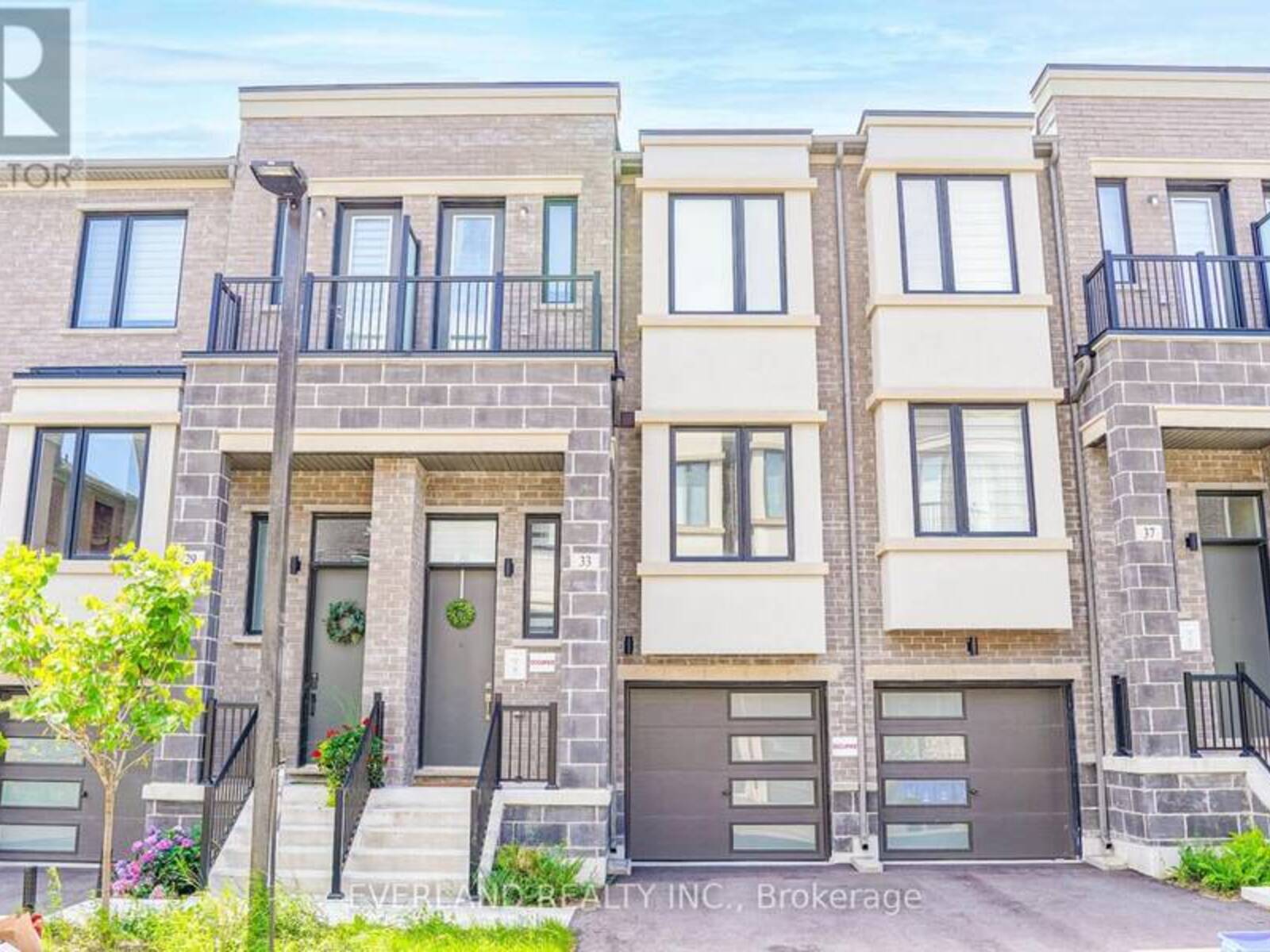 33 ORIGIN WAY, Vaughan, Ontario L6A 4C2