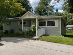 83 HAWTHORNE DRIVE Innisfil Ontario, L9S 1N4