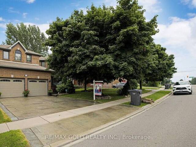 126 EAGLERIDGE DRIVE Brampton Ontario, L6R 1E3