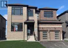 8 LORRAIN HAND CRESCENT | Georgina Ontario | Slide Image One