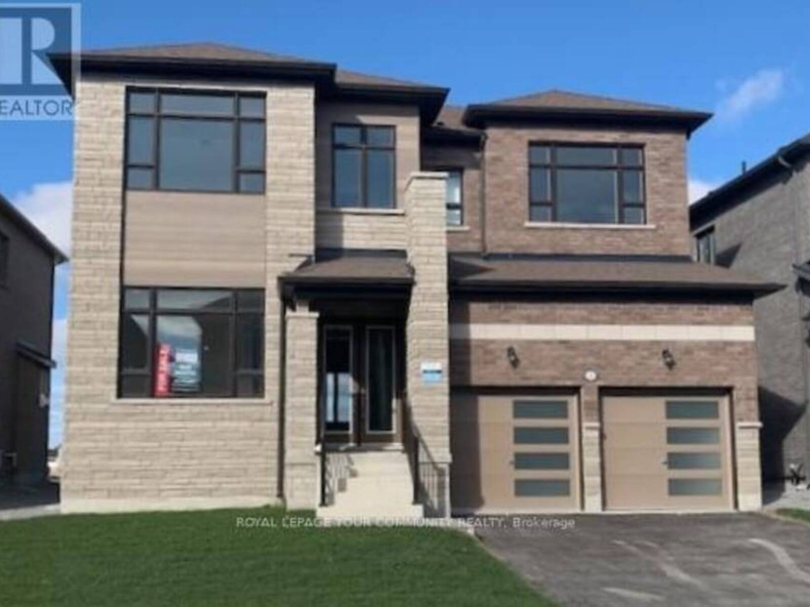 8 LORRAIN HAND CRESCENT, Georgina, Ontario L4P 0B8