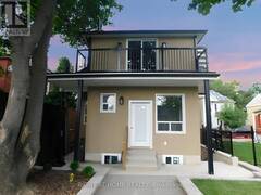 8 HARVEY STREET Hamilton Ontario, L8L 2L8