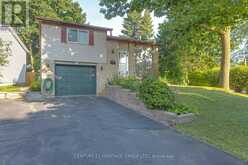 219 BURNS CIRCLE | Barrie Ontario | Slide Image One