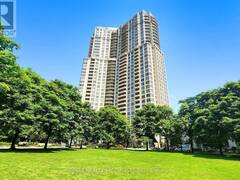 1705 - 35 KINGSBRIDGE GARDEN CIRCLE Mississauga Ontario, L5R 3Z5