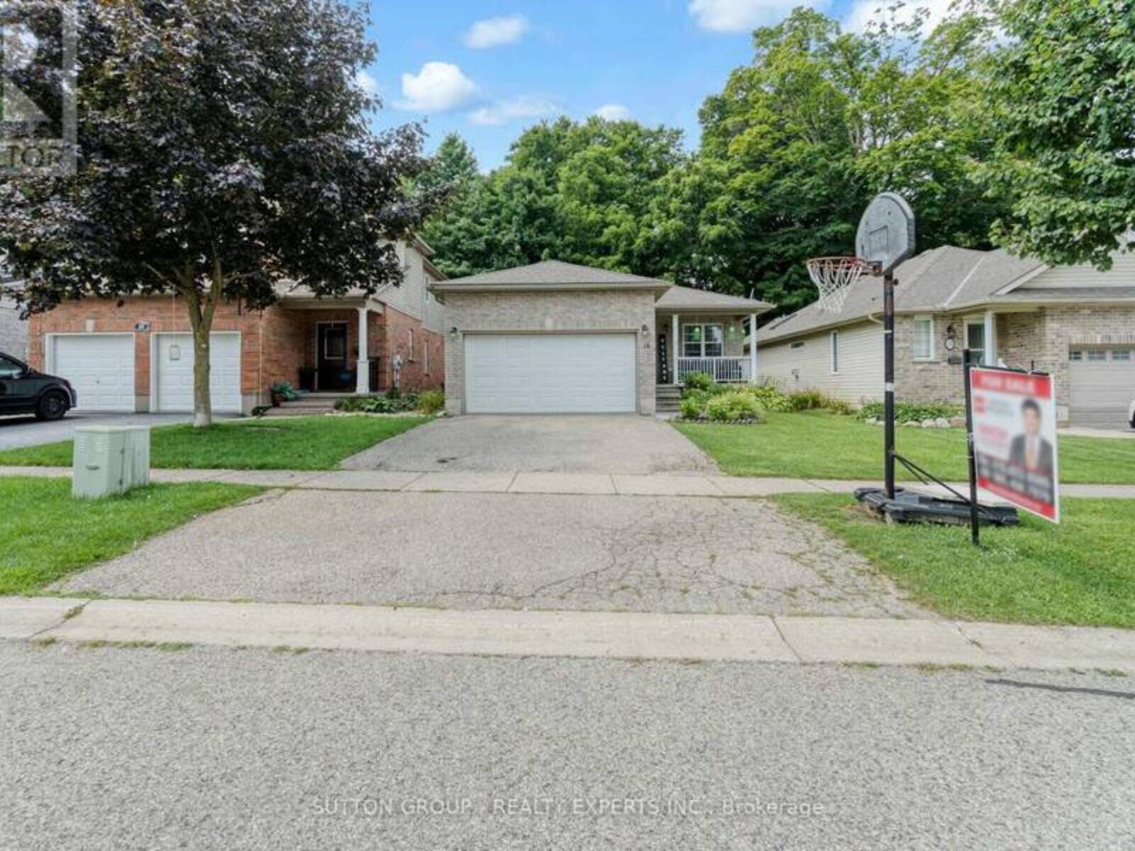 14 POTTERS WAY, Woodstock, Ontario N4S 8Z5