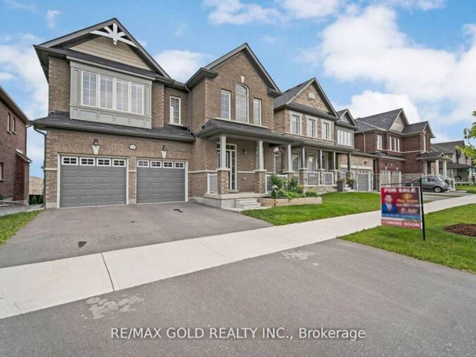 59 STRATHGREEN LANE E, Georgina, Ontario L4P 0J3