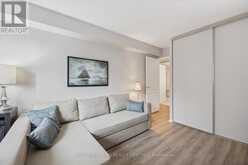 310 - 5 WELDRICK ROAD W | Richmond Hill Ontario | Slide Image Sixteen