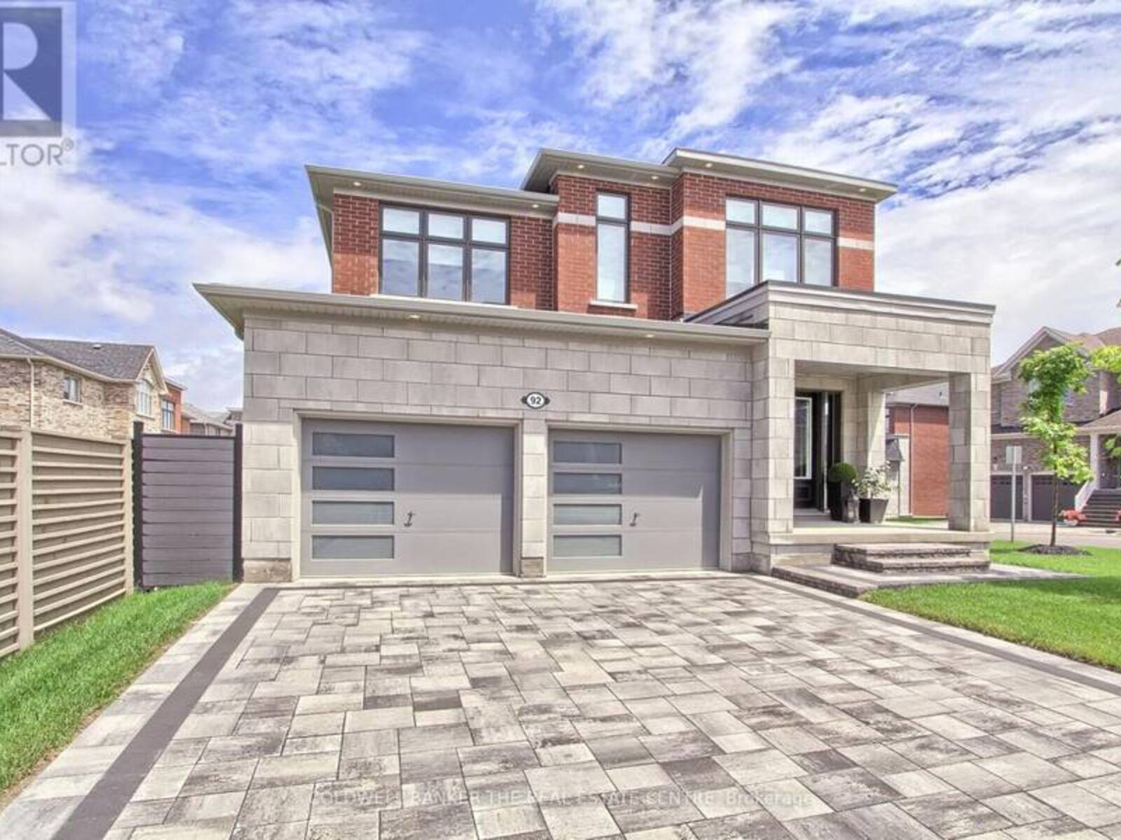 92 MAPLE FIELDS CIRCLE, Aurora, Ontario L4G 0P5