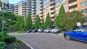 1226 - 33 COX BOULEVARD | Markham Ontario | Slide Image Four