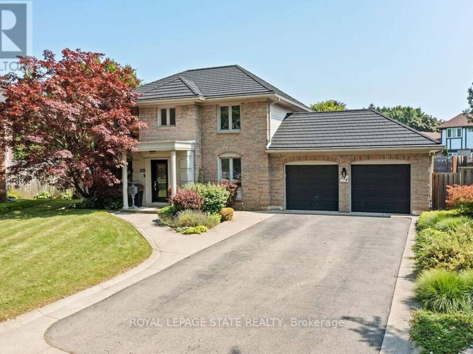 574 TOMAHAWK CRESCENT, Hamilton, Ontario L9G 3T5