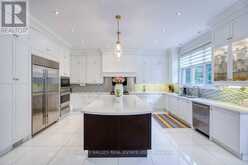 19 ROYAL COUNTY DOWN CRESCENT | Markham Ontario | Slide Image Sixteen