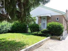 1340 BUNNELL DRIVE Burlington Ontario, L7P 2E1