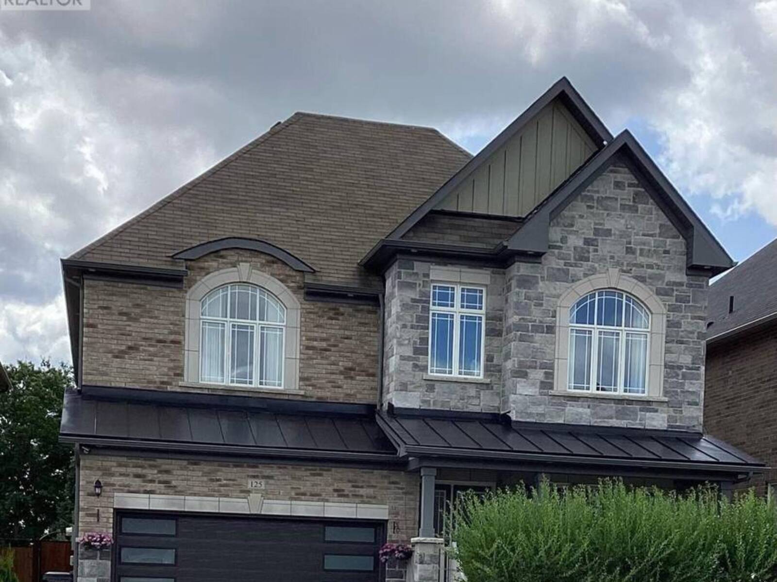 125 GARDINER DRIVE W, Bradford West Gwillimbury, Ontario L3Z 0J6