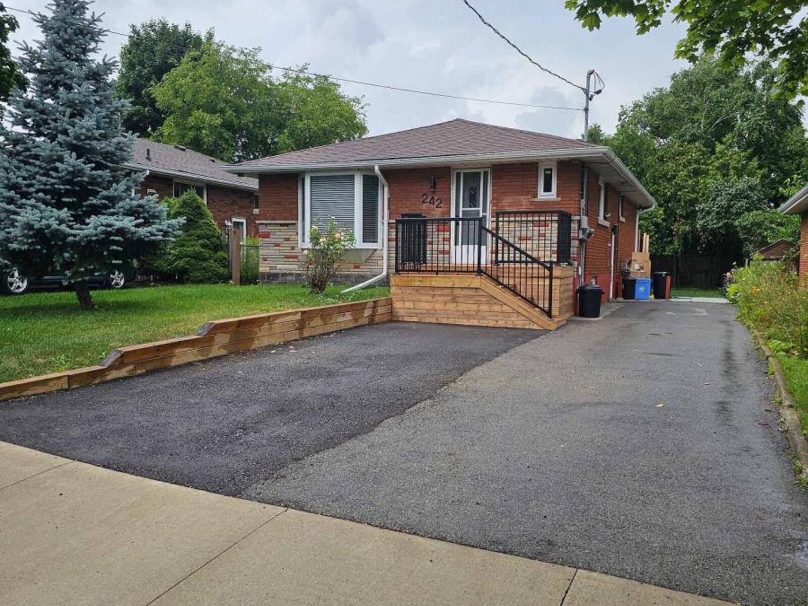 242 WEST 18TH STREET, Hamilton , Ontario L9C 4G9