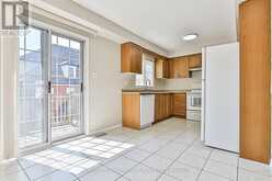 59 THOROUGHBRED WAY | Markham Ontario | Slide Image Thirteen