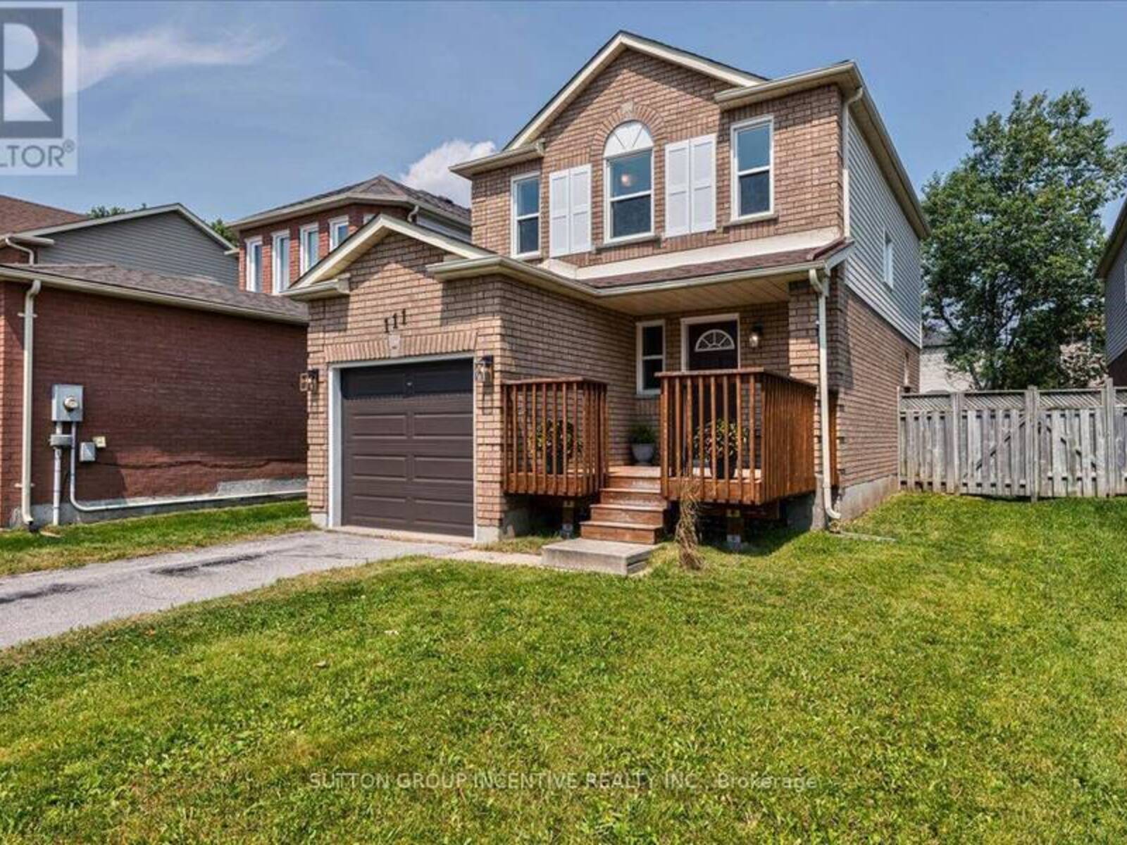 111 LAIDLAW DRIVE, Barrie, Ontario L4N 7R9